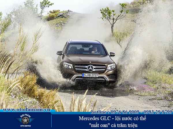 Mercedes GLC - lội nước có thể mất oan cả trăm triệu đồng